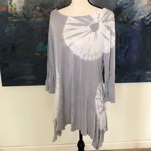 Belldini swing tunic with tie dye and sparkles